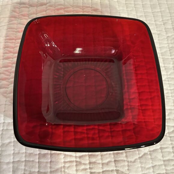 Anchor Hocking 4 Piece Set Of Ruby Red Glass Dishes. Plate, Cup, Saucer, Bowl. - Picture 4 of 12